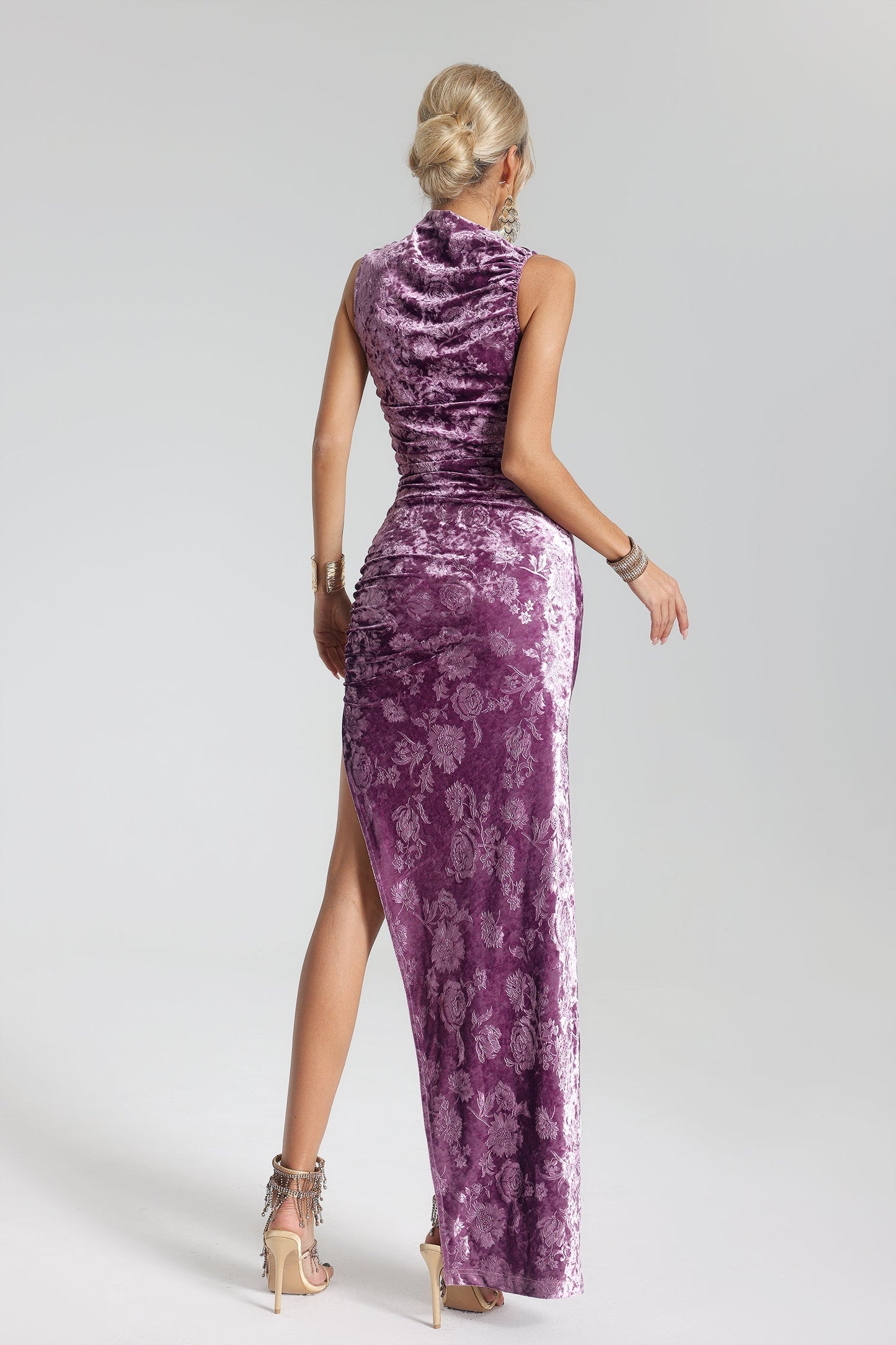 Hayley - Maxi abito in velluto con spacco laterale